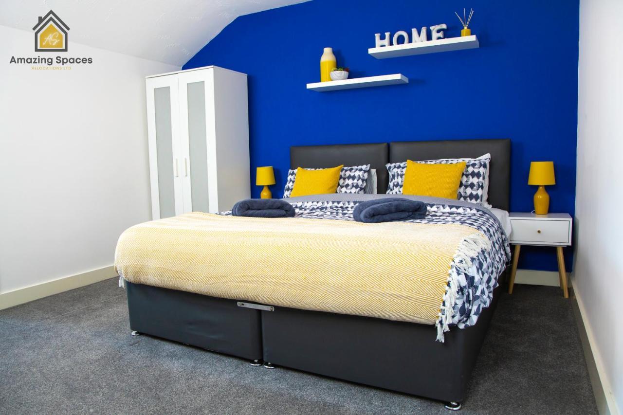 Amazing Spaces: Large Duplex with Parking & Wi-Fi Warrington Exterior photo